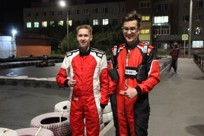 Детская школа картинга 6+ в ТДЦ "Свердловск"