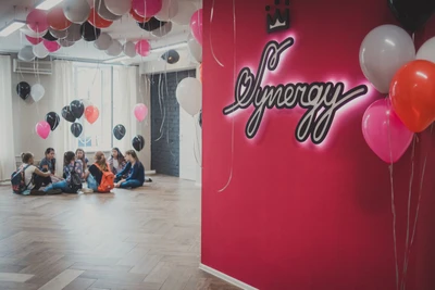 Синерджи, Танцевальная студия