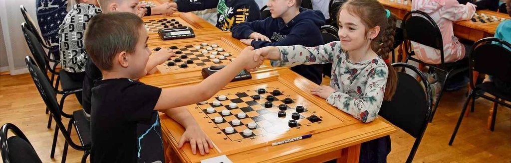 Шахматы для детей в бесплатных центрах доп образования в Москве