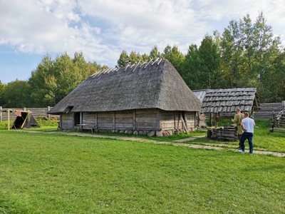 Историко-культурный парк-музей Средневековое городище Ушкуй (Музей )
