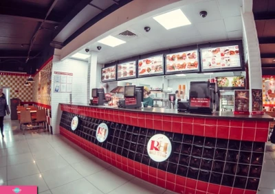 Royal Burger, "Роял Бургер", ресторан быстрого питания для взрослых и детей на проспекте 100-летия Владивостока 