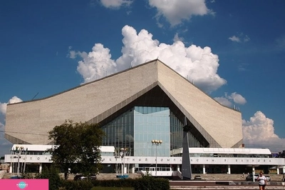 СКК имени Виктора Блинова, спортивно-концертный комплекс, ледовая арена, каток, тренажерный зал и спортивные секции для всей семьи в Центральном округе, Омск 