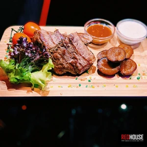 Red house (Бар, паб )