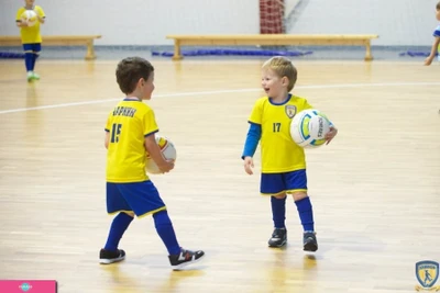"Юниор", футбольная школа для детей от 2 до 10 лет на Озерова, Калининград 