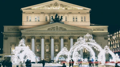Театральная площадь, площадь с видом на Большой театр, ЦУМ и "Метрополь"