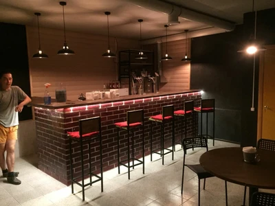 Matur Lounge (Бар, паб )