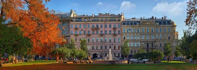 Манежная площадь в Санкт-Петербурге, площадь в самом центре города