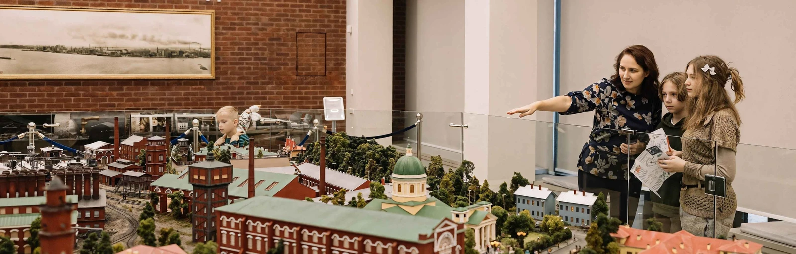 Куда сходить со школьниками в весенние каникулы 2025 в Санкт-Петербурге: 8 идей