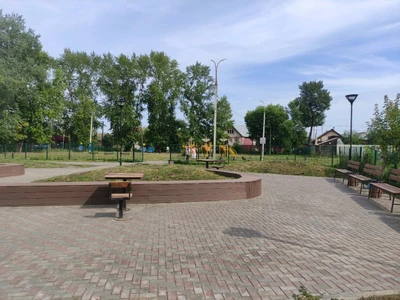 Степной сквер (Сквер )