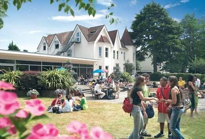 "Интеллект-тур"  (образовательный центр)