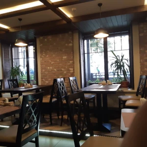 Тарелка (Кафе)