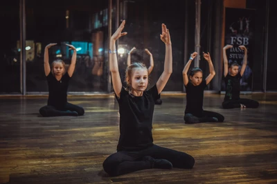 First Street Ballet dance studio (Школа танцев )