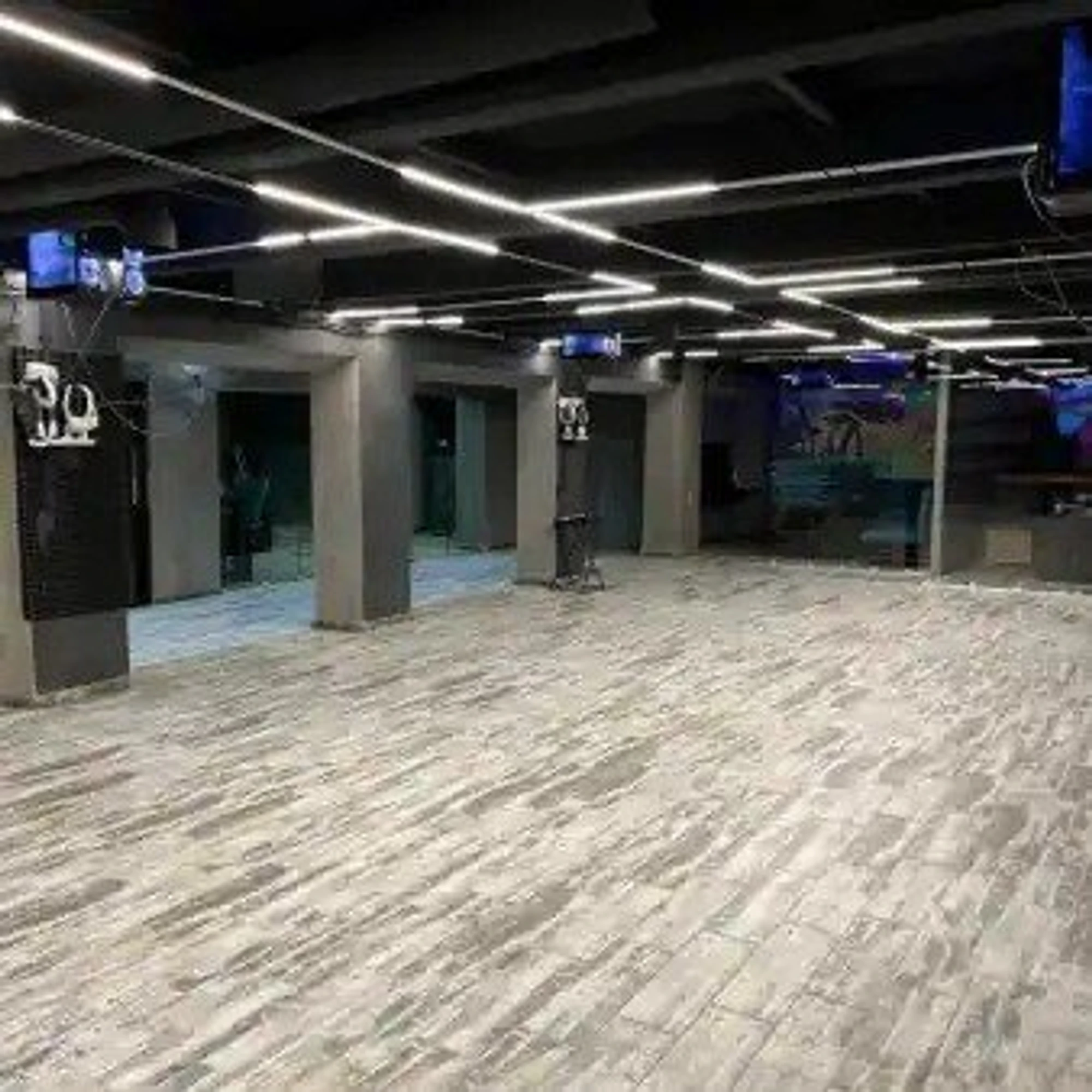 "Эра VR", клуб виртуальной реальности с антикафе и коворкингом на Молодежной