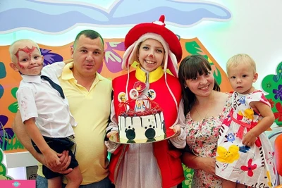 "Оранжевая корова", детское кафе, зал для проведения праздников, Казань 