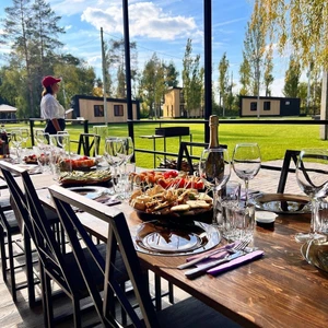 "Тополя" (база-отдыха)