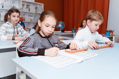 Школа скорочтения и развития интеллекта Iq007 (Центр развития ребёнка )