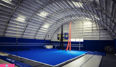 "Ангар-18" (батутный центр)