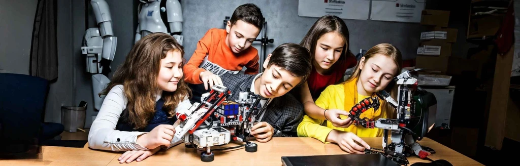 Программисты будущего: 5 лучших клубов робототехники для детей в Санкт-Петербурге