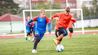 БАРСА - центр футбольной подготовки и футбольный клуб с 4 лет (СЦ Верх-Исетский)