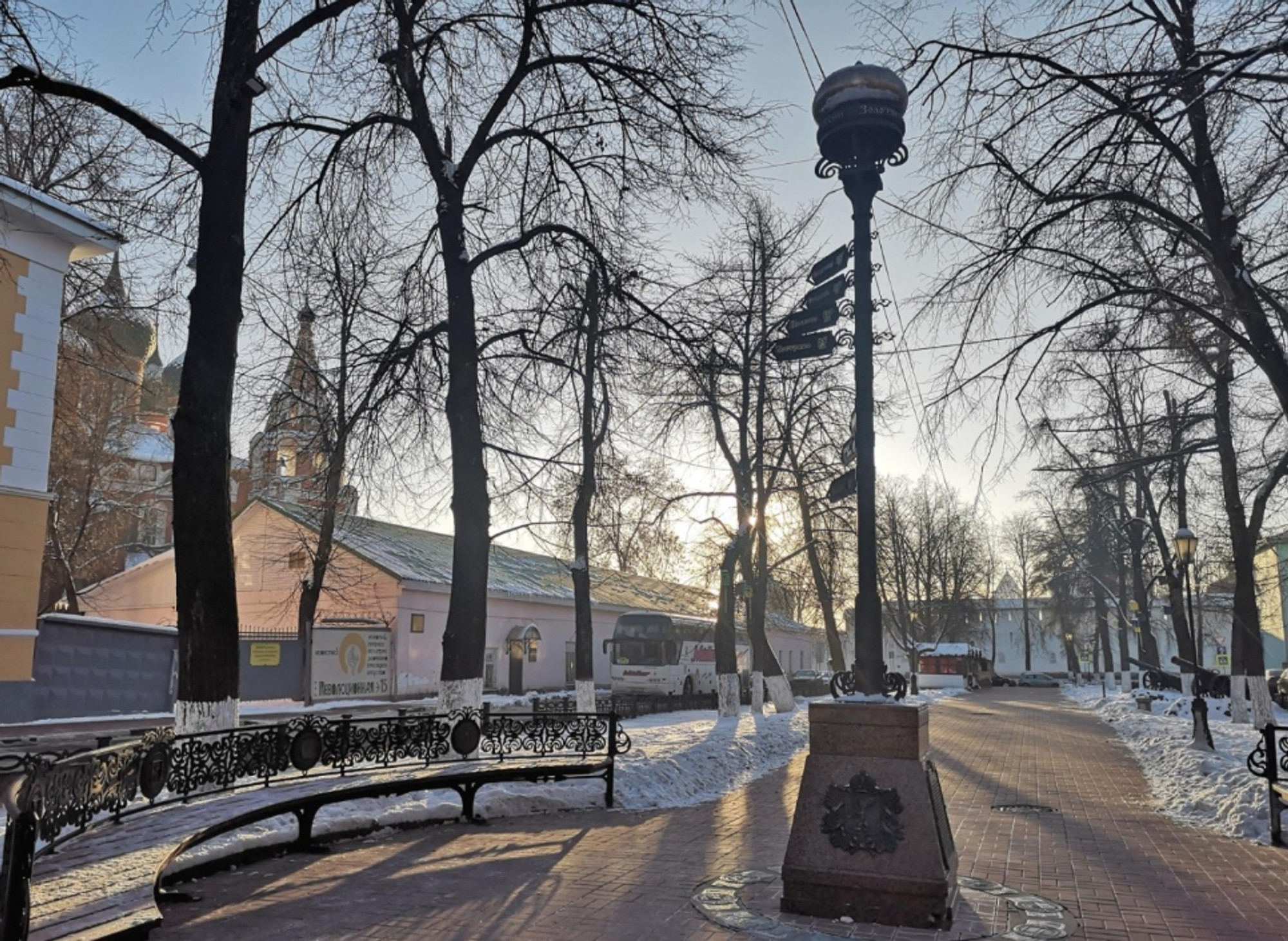 Воскресенский бульвар, Сквер