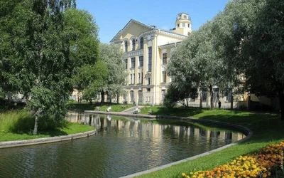 Юсуповский сад, сад в Адмиралтейском районе Санкт-Петербурга