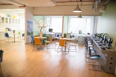 UFirst (Курсы иностранных языков )