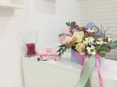 JuRmola (Салон красоты )