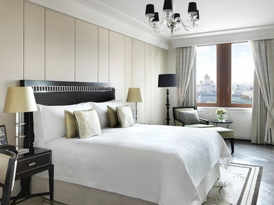 "Четвертая ночь в подарок" в "Four Seasons Hotel Moscow"
