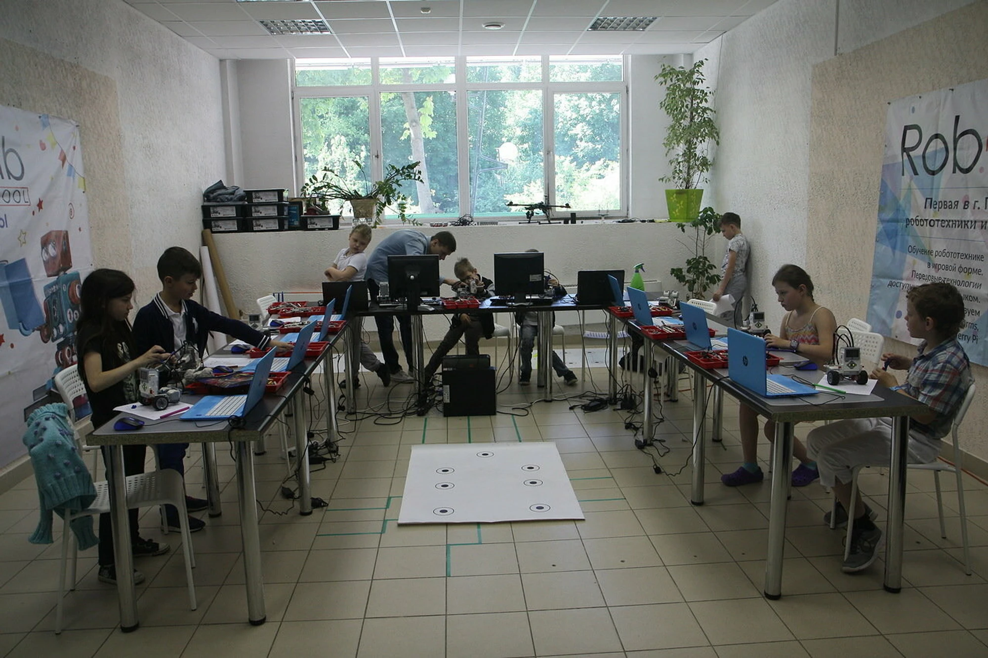 AiRoboLab - школа робототехники и искусственного интеллекта (Дополнительное образование )