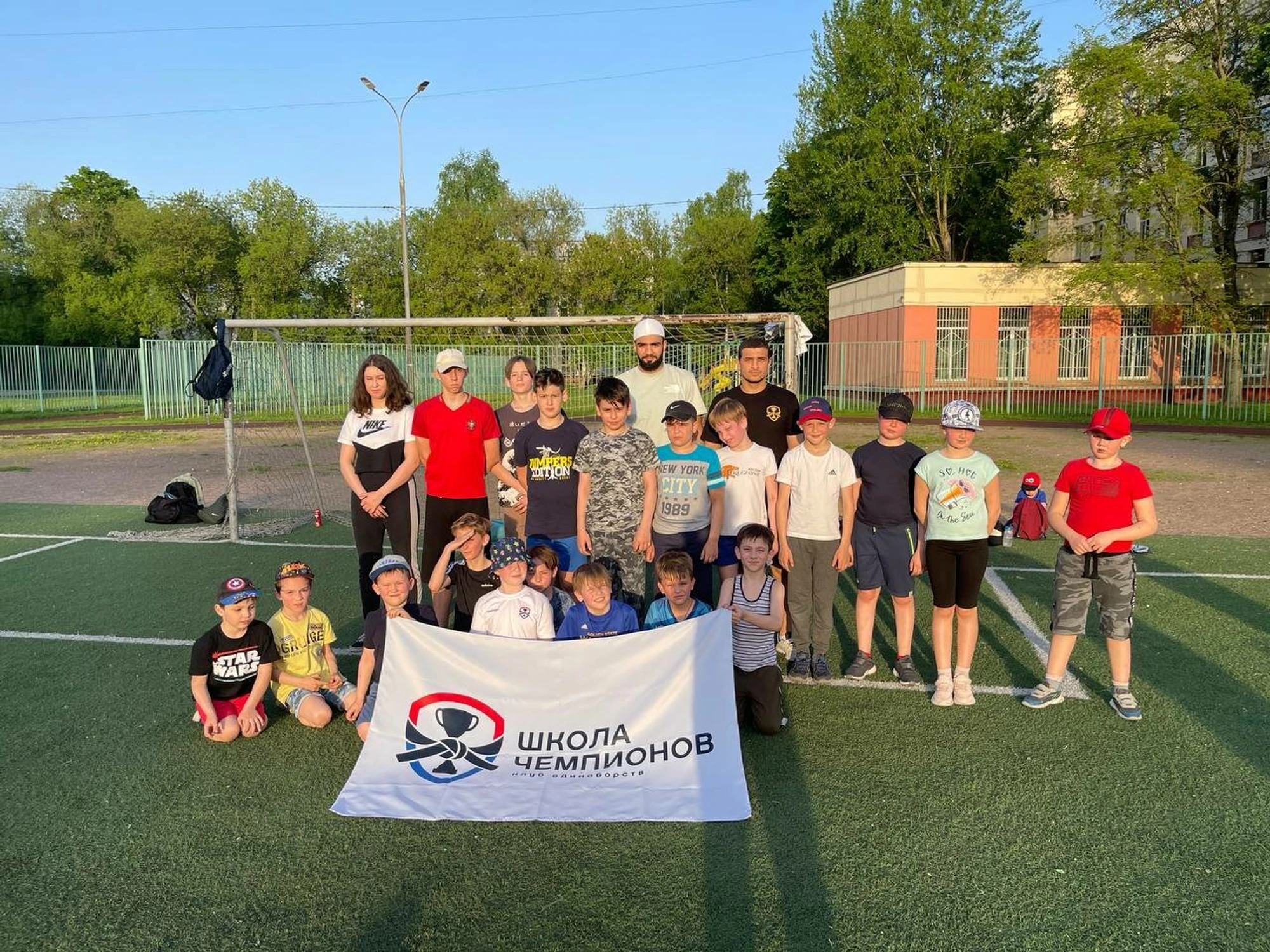 Клуб единоборств школа Чемпионов (Спортивный клуб, секция )