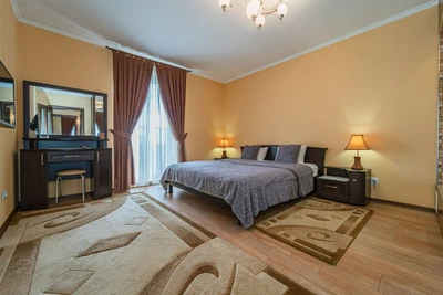 Crown39 - Gaidara (Гостиница)