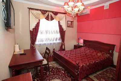 Корона (Гостиница)