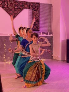 Школа индийского танца Одисси Елены Князевой (Школа танцев)