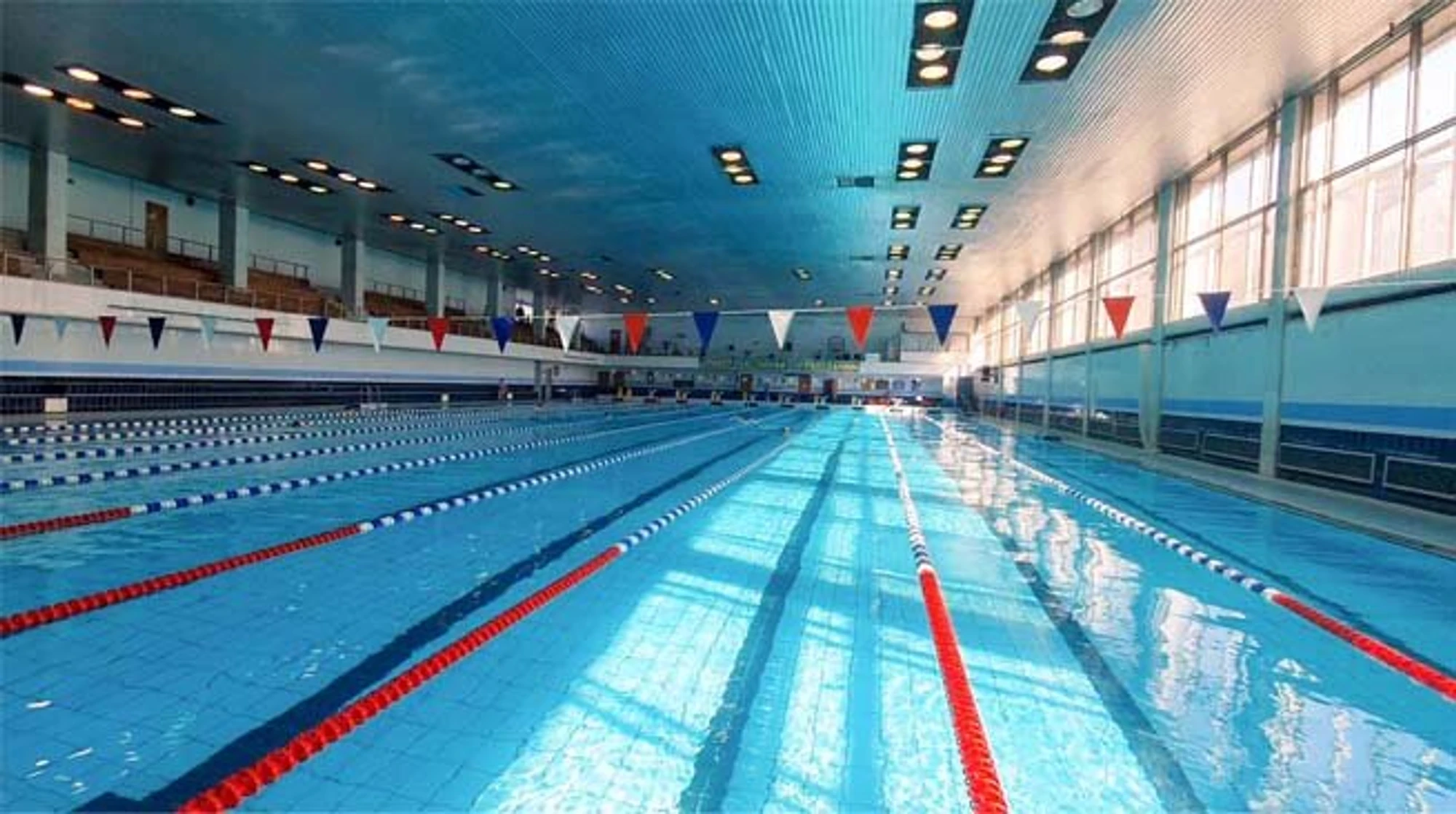 Born4Swim (Спортивная школа)