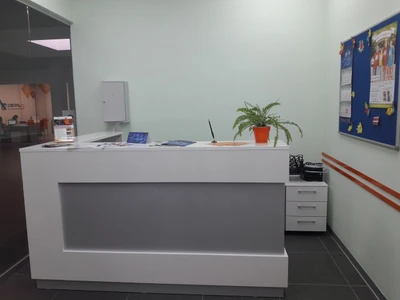 The English Club (Курсы иностранных языков )