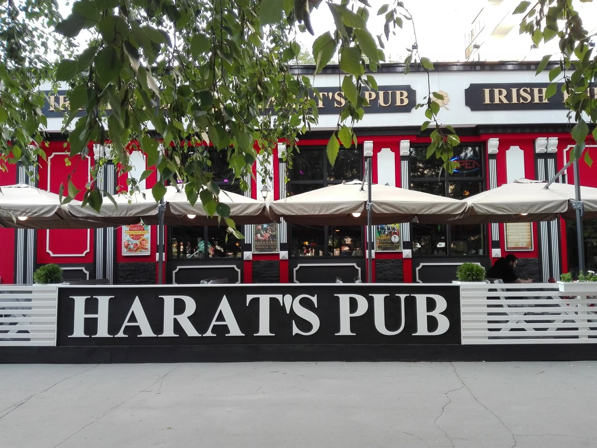 Harat's pub (Бар, паб)