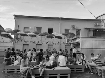 Такерия Cuatro Burros (Бар, паб)