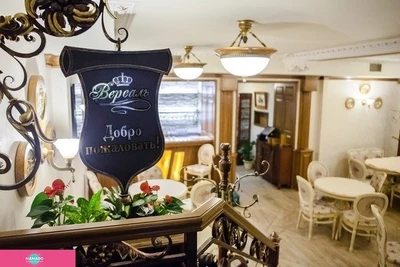 "Версаль", семейный ресторан на Васильевском в СПб 