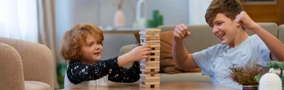 Топ-5 настольных игр, которые спасут любой семейный вечер (и не дадут родителям сойти с ума)