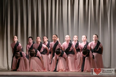 Эстрадно-хореографический коллектив “Аллея Танца“ (Школа танцев)