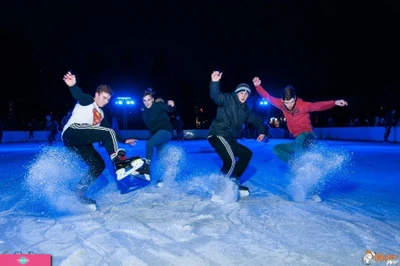 "Golden Way", "Голден вей", открытый ледовый каток на стадионе "Балтика", Калининград 