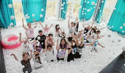 Сухой бассейн ДОМ НА СЕННОЙ