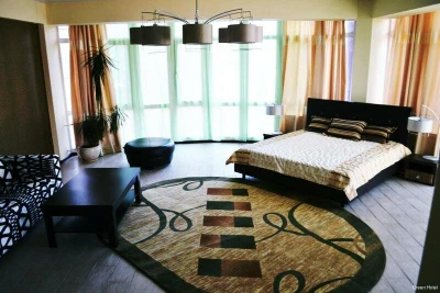 Green Hotel (Гостиница)