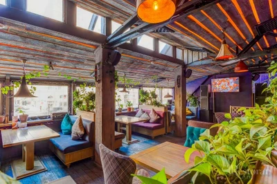 Урюк на ул. Валовая 3 (Ресторан )