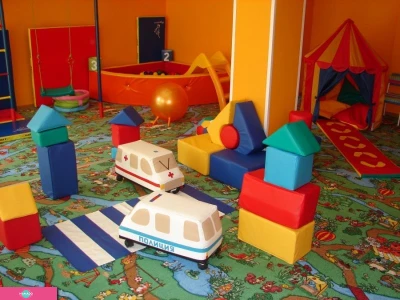 "Крестики-Нолики", event-агентство для детей и подростков, детские праздники и дни рождения, шоу мыльных пузырей, игровая комната в ТЦ "Отличный", Нижний Новгород 