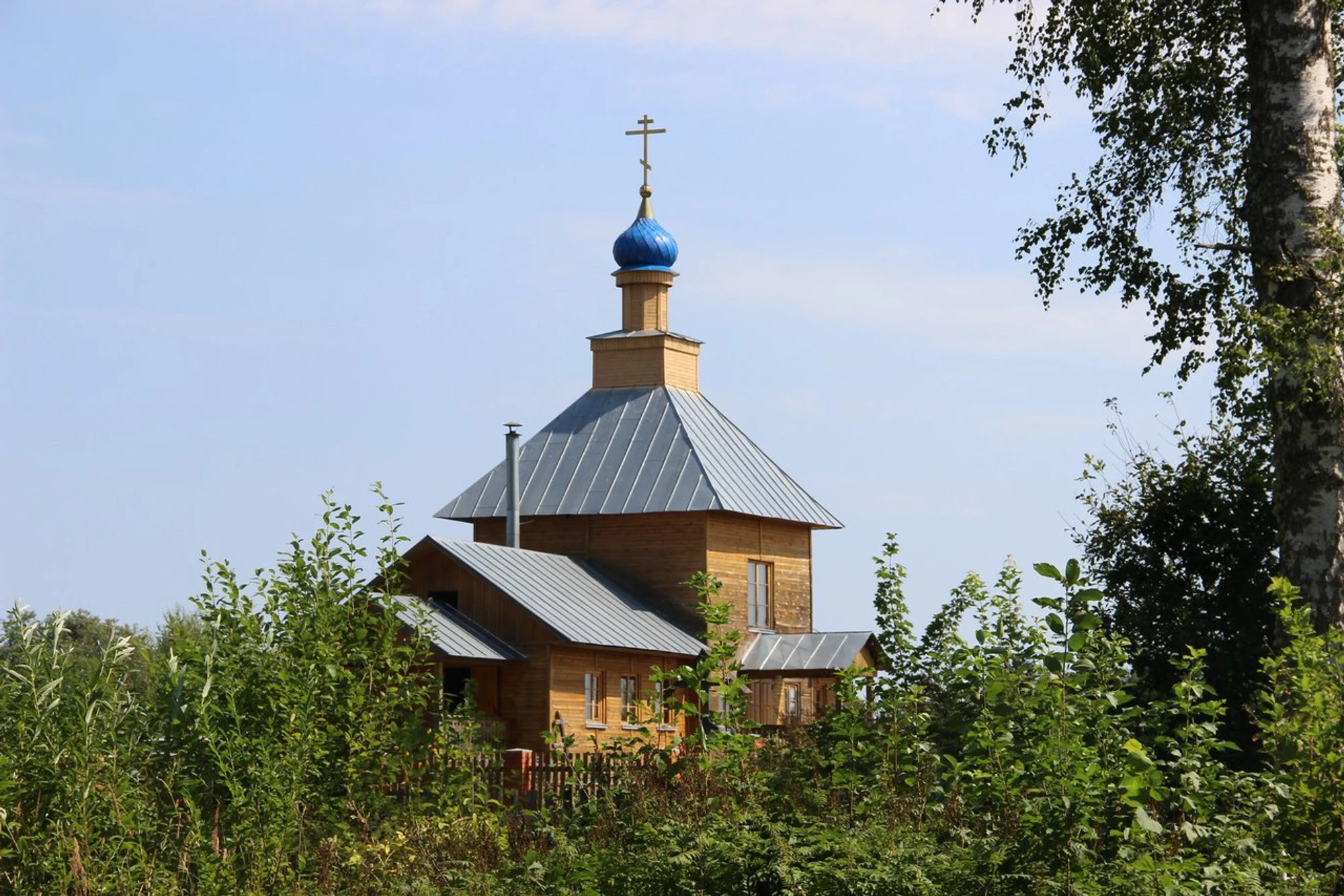 Церковь святых Новомучеников и Исповедников Российских (Православный храм)