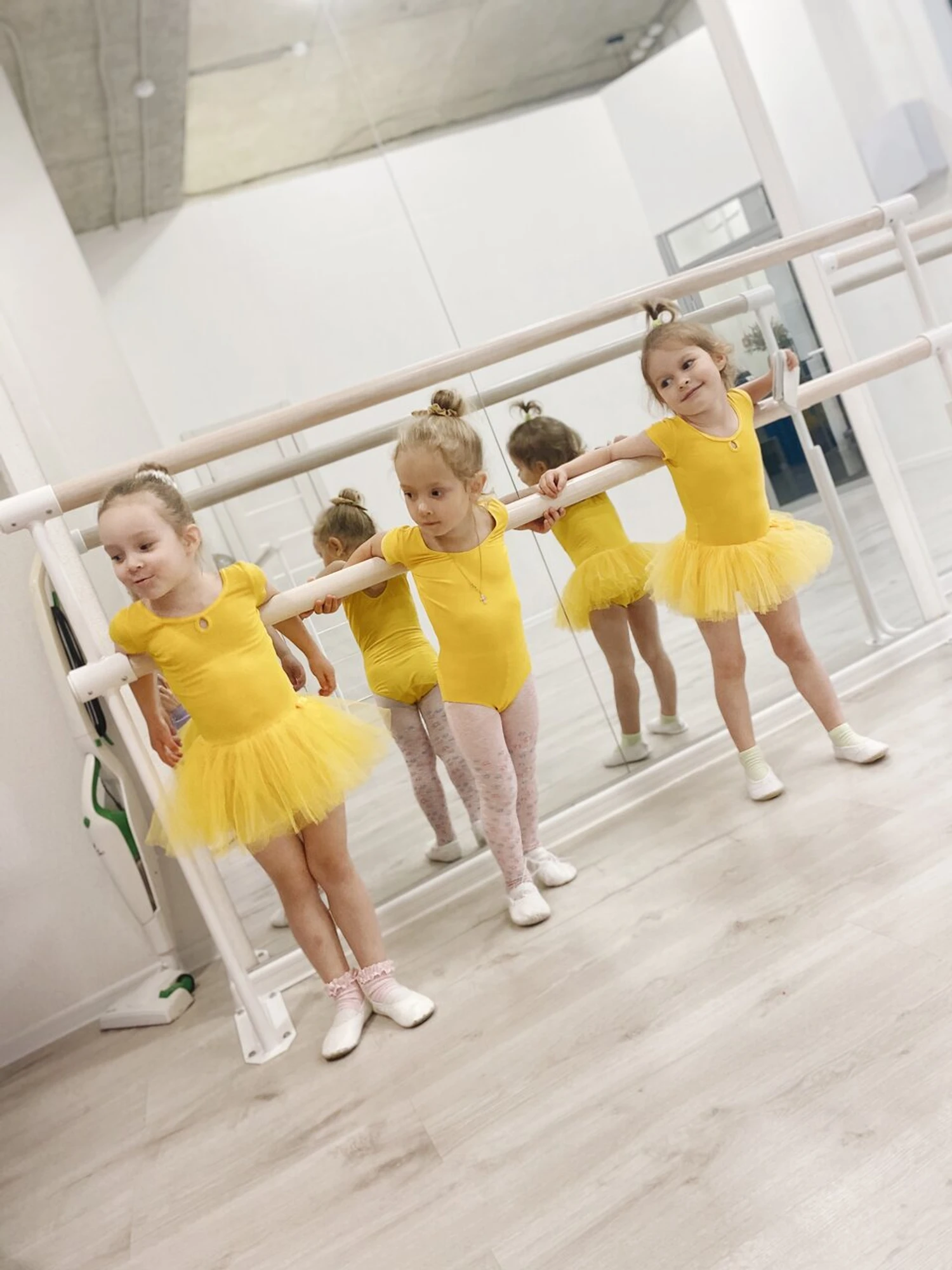 Julia’s Gym (Фитнес-клуб )