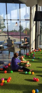 Оранжевый Экспресс (Кафе с детской комнатой)