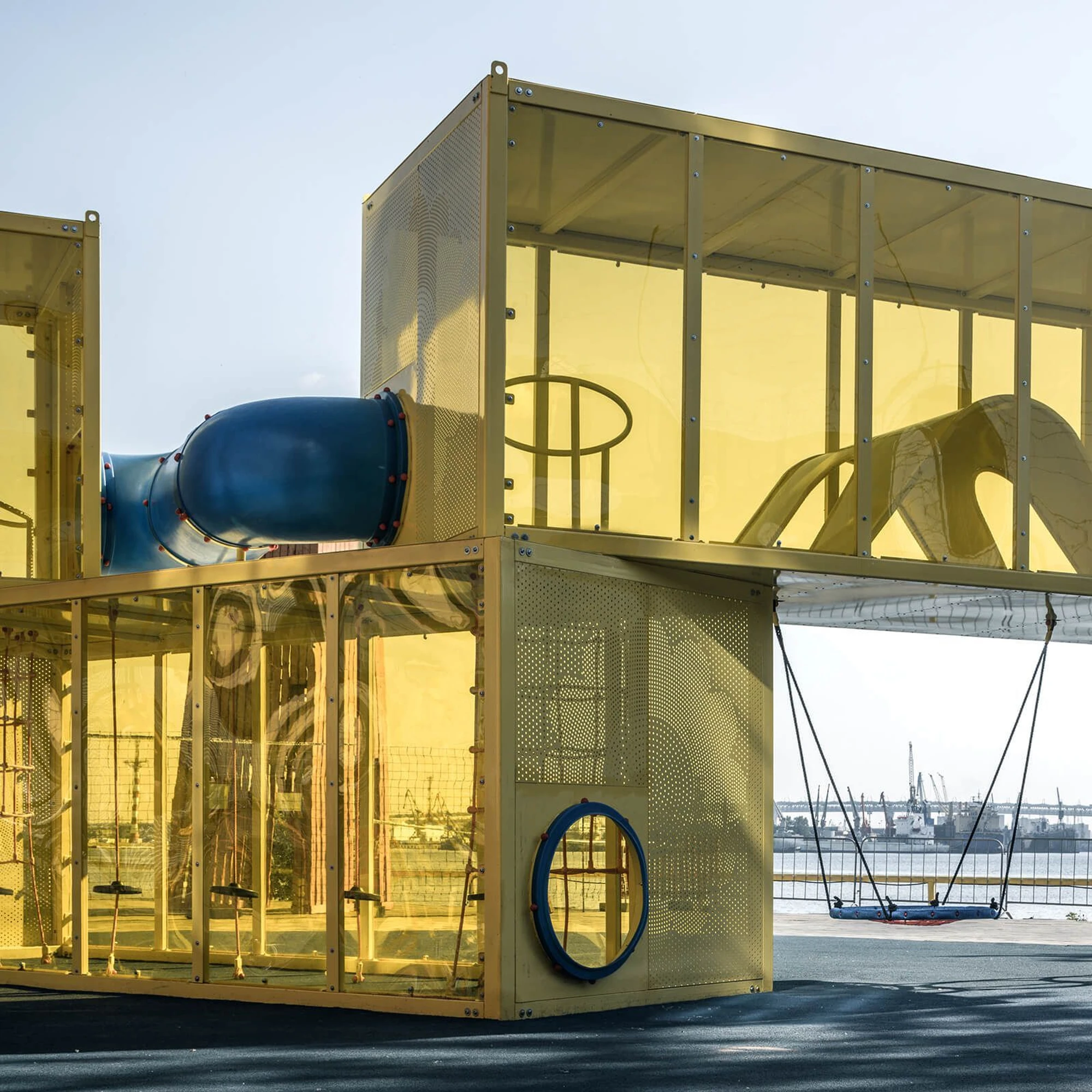 Детские площадки в "Севкабель Порт"