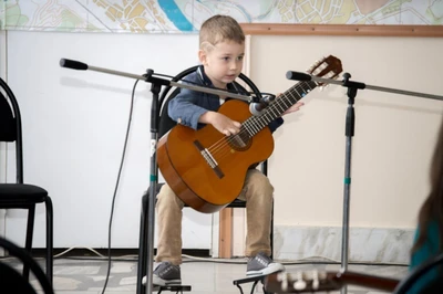 Виртуозы гитары (Музыкальное образование)